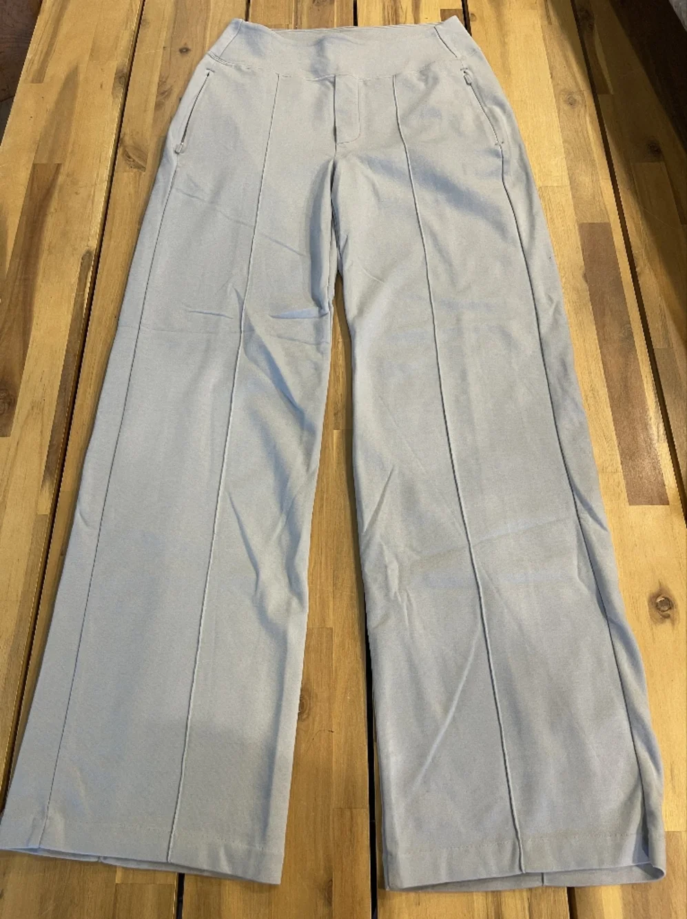 Athleta Women's Light Pale Green Grey Eastbound Wide Leg Pull On Pants Size 4 - Picture 2 of 4